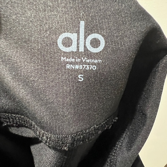 ALO Yoga S airlift leggings 7/8 Black - Picture 5 of 8